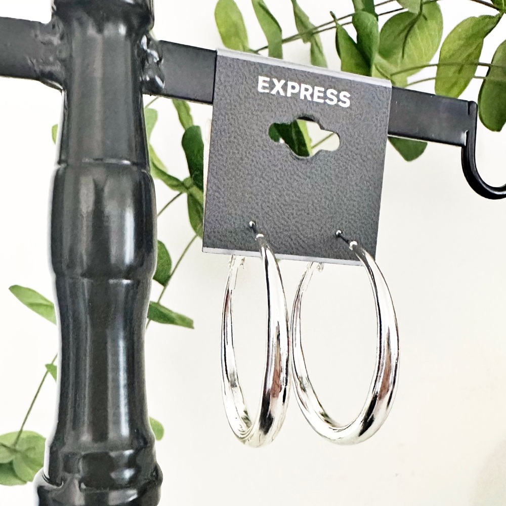 Express thick silver hoops earrings - Picture 2 of 4
